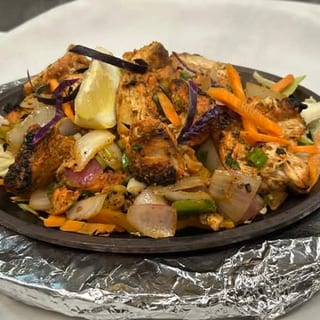 CHICKEN TIKKA (boneless)